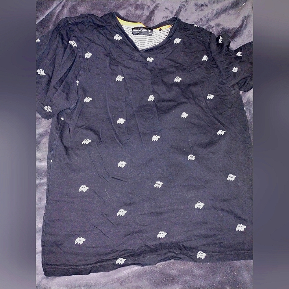 Skull flower shirt